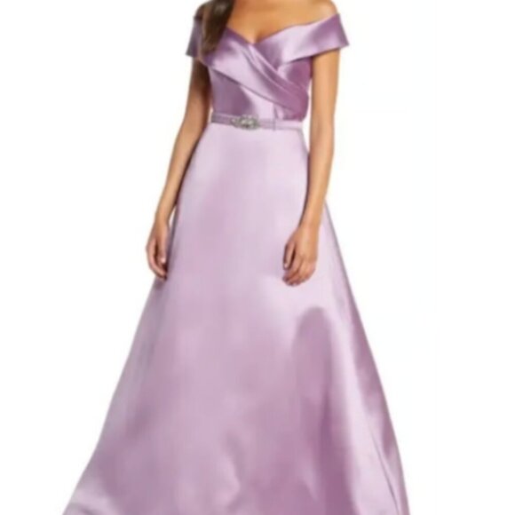 Formal Dress - Picture 3 of 3